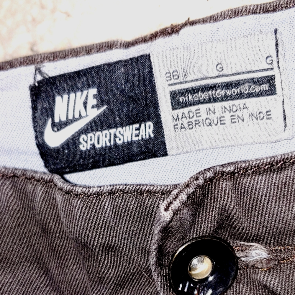 EUC NIKE Button Fly Jeans - Picture 8 of 8